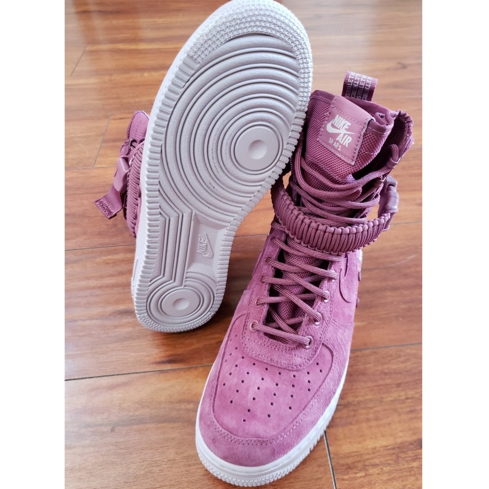 Nike SF Airforce 1 "The Force Is Female" Shoes - Picture 3 of 7